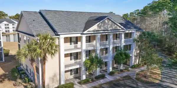 647 Woodmoor Dr.