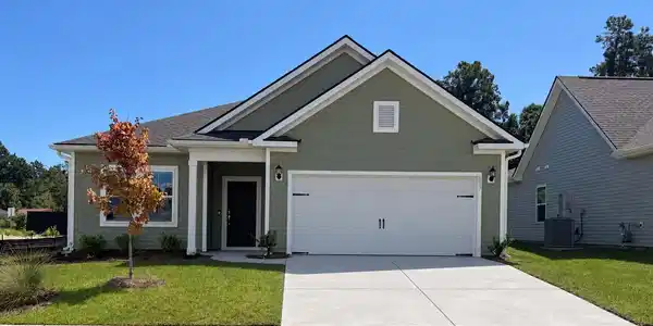 693 Palm Bay Dr.