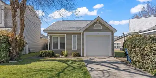 102 Whitehaven Ct.