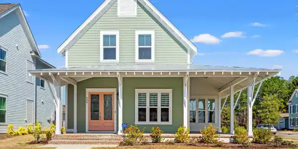 600 Braselton Ln.