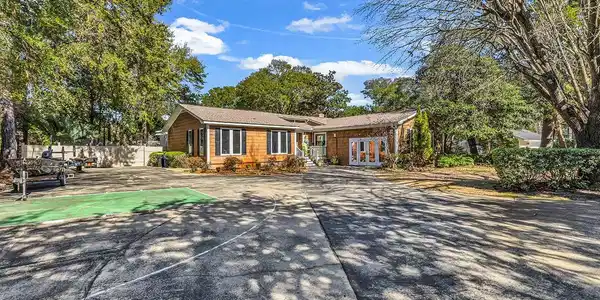 852 Riven Oak Dr.