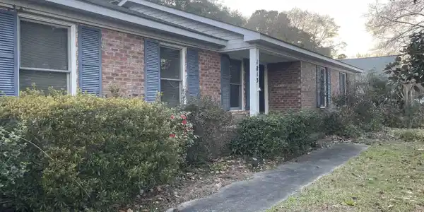 1813 Platt Blvd.