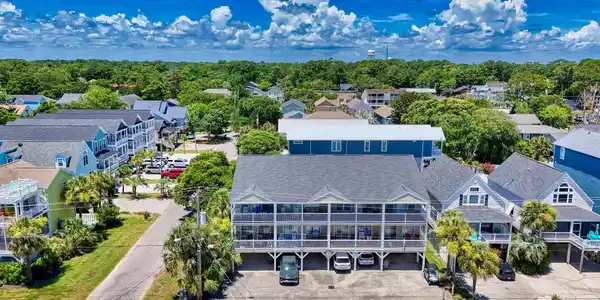 1020 Ocean Blvd. S