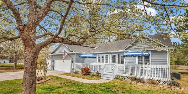 2214 Dykman Circle
