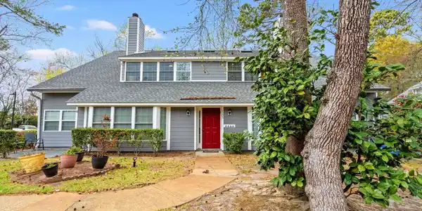 1205 Erin Way