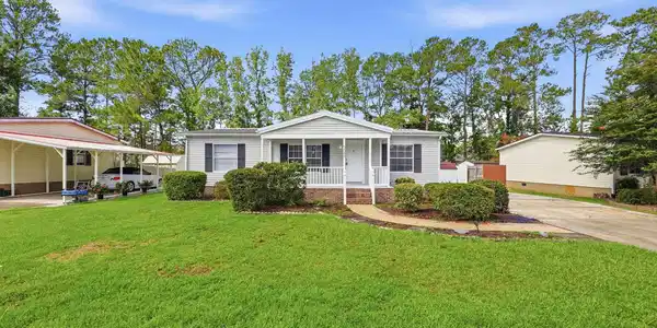 3265 Lyndon Dr.