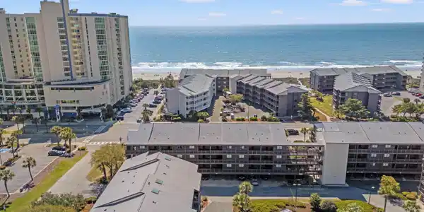 207 North Ocean Blvd.