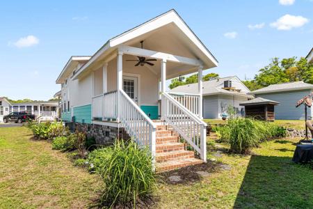 5400 Little River Neck Rd.