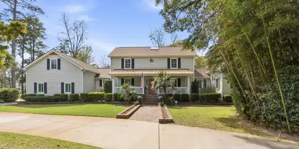 64 Middle Gate Rd.
