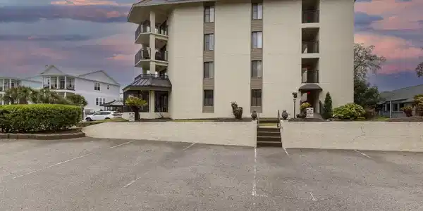 Image 4 Image 4