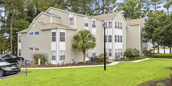140 Spanish Oak Ct.