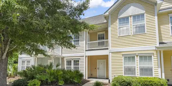 1698 Low Country Pl.