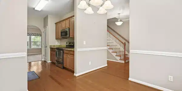 Image 4 Image 4