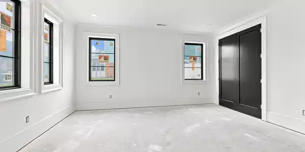 Image 4 Image 4