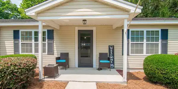 2510 Redwood St.