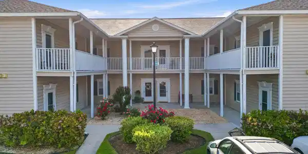 3405 Sweetwater Blvd.