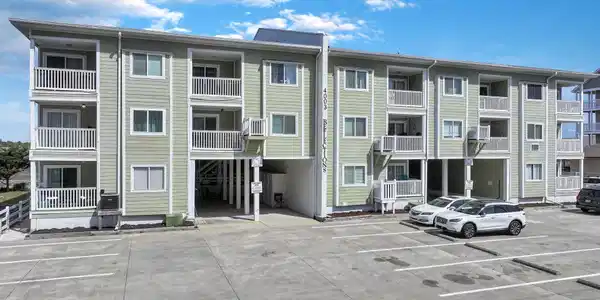 4003 N Ocean Blvd.