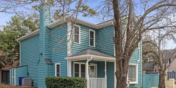 926 Tiffany Ln.