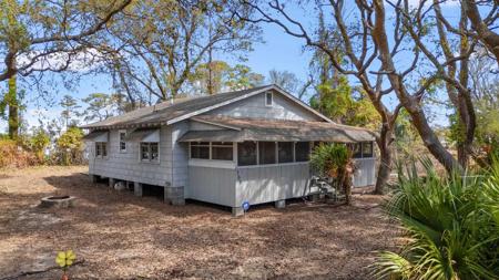 308 Sandcrest Dr.