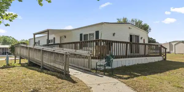 812 Waterview Dr.