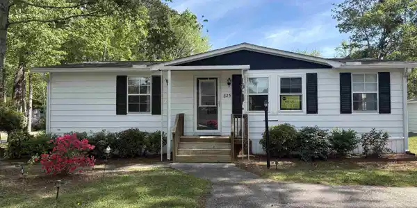 825 Richmond Trail