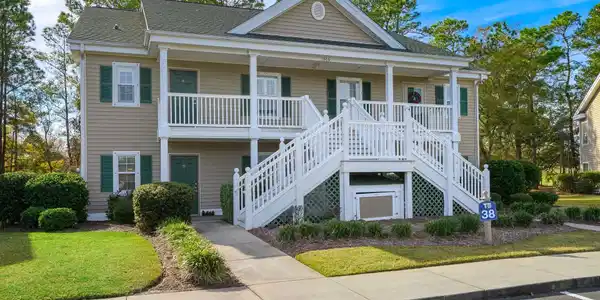 1015 Blue Stem Dr.