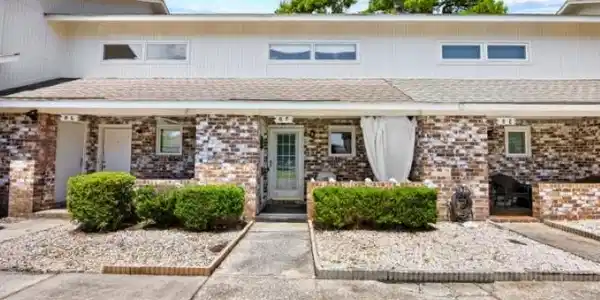 1840 Fairway Ridge Dr.