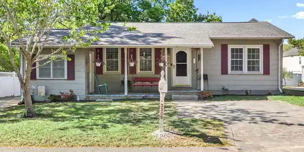 3308 Dunes St.