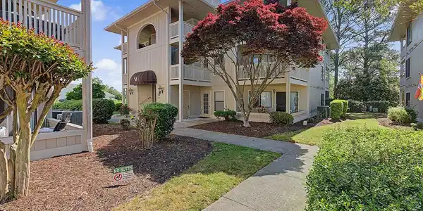 4230 Pinehurst Circle