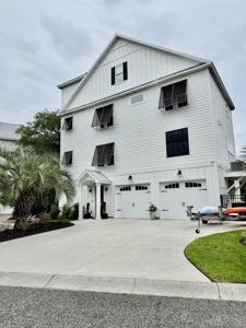 17 Carson Creek Dr.