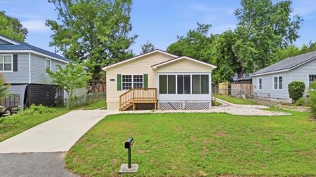 4356 Bayshore Dr.