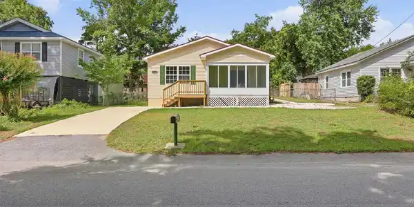 Image 4 Image 4