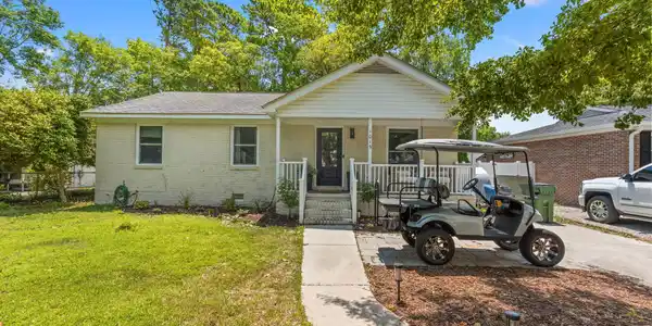 1015 Poplar Dr. S