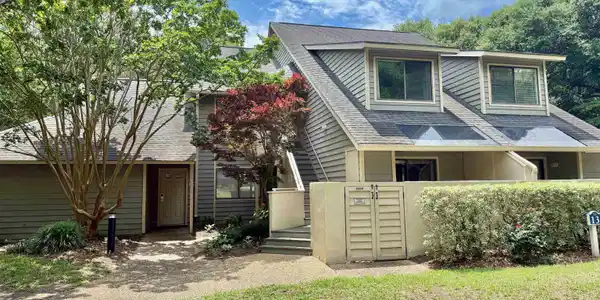 210 Westleton Dr.