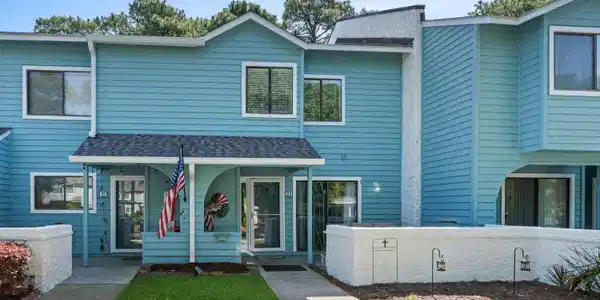 23 Shadow Moss Pl.