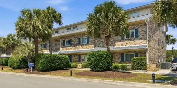 206 Double Eagle Dr.