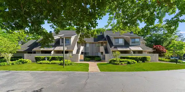 201 Westleton Dr.