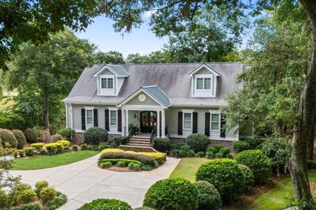 2073 Turnberry Ln.