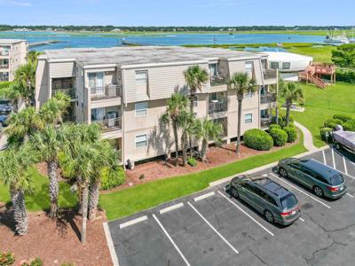 1582 S Waccamaw Dr.