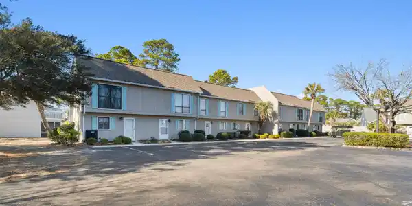 938 Villa Dr.