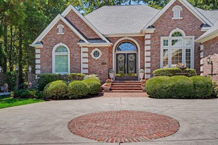 180 Highwood Circle