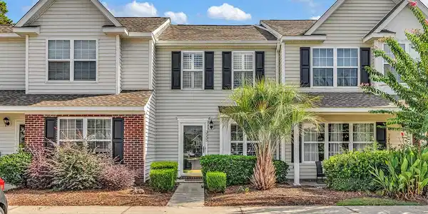 3555 Chestnut Dr.