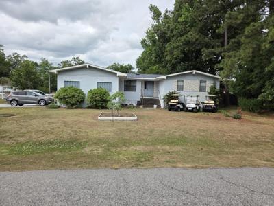 1370 SE Harbour Towne Dr.
