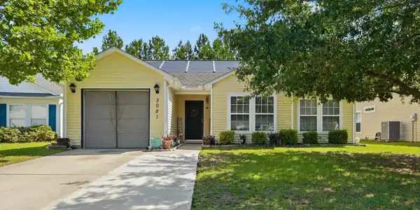 3081 Regency Oak Dr.