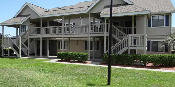 1860 Auburn Ln.