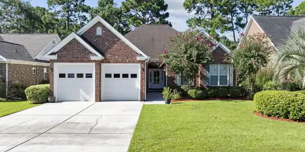 2106 N Berwick Dr.