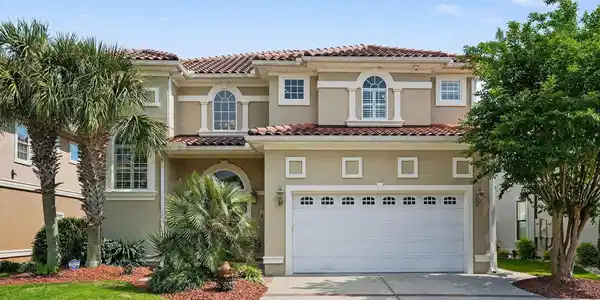 145 Avenue of the Palms