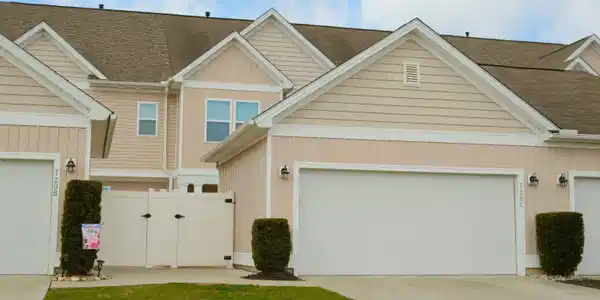 720 Pickering Dr.