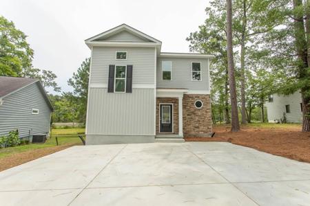 2212 Dykman Circle