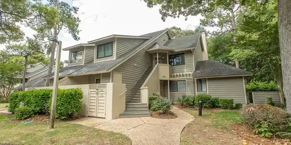 104 Westhill Circle